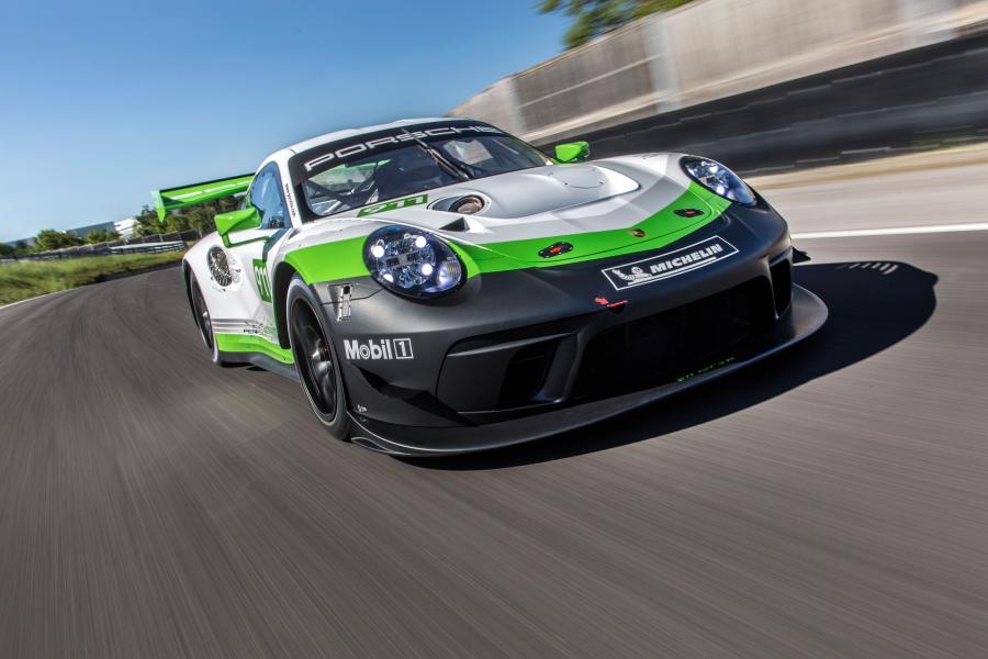  Porsche 911 GT3 R (991) 2018 года  (фото 7 из 11)